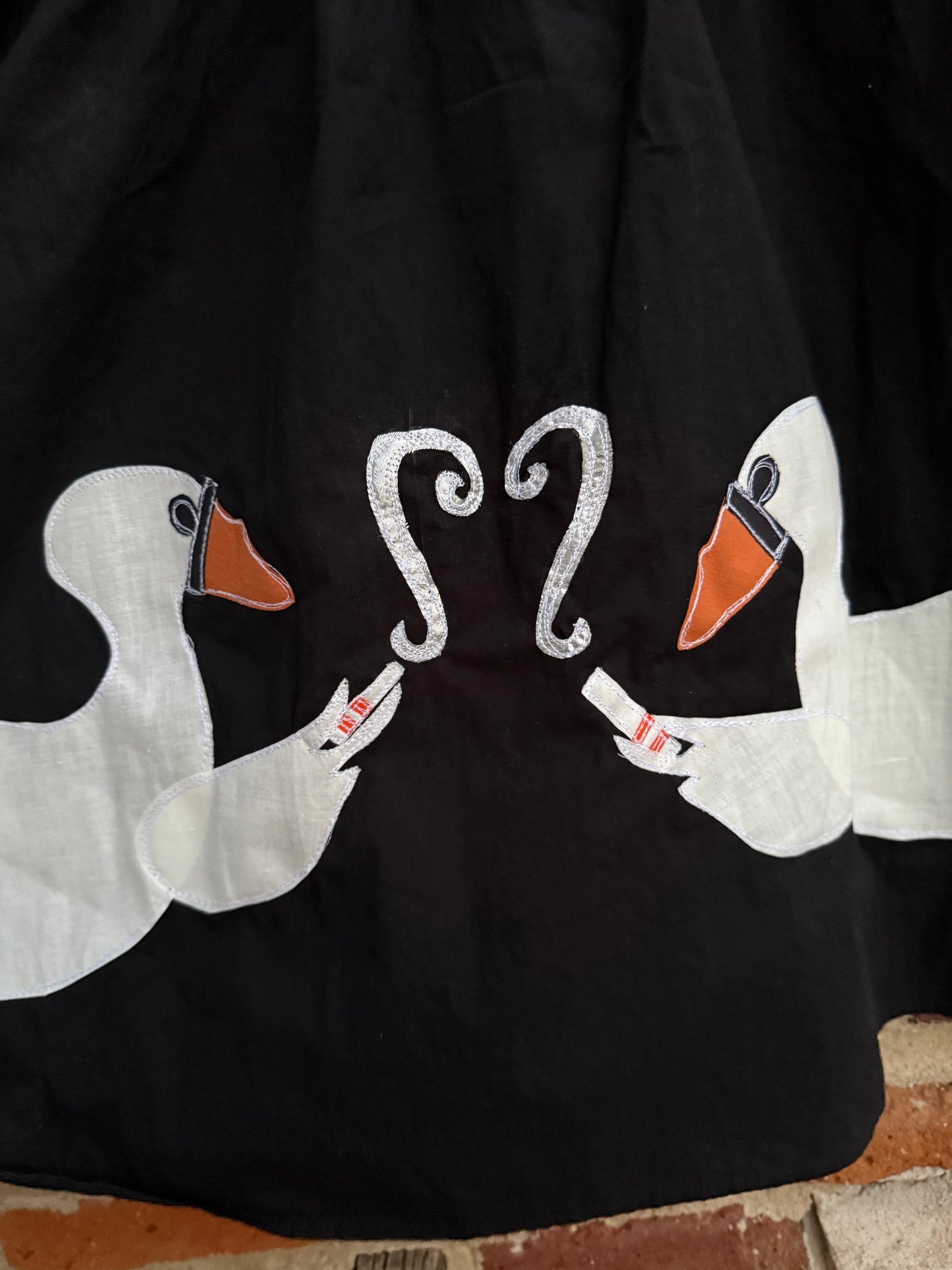 Swans sharing a ciggie mini dress(XXL)