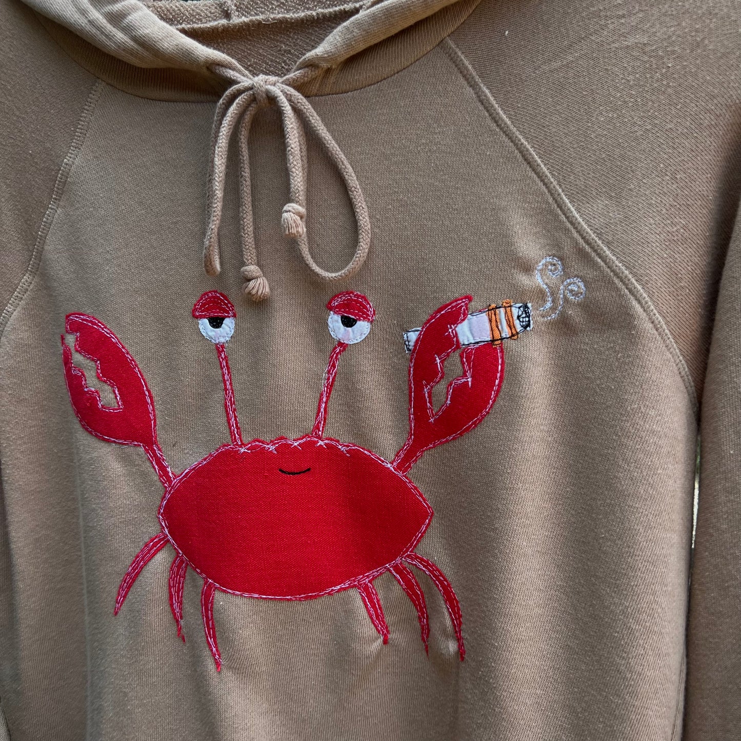  Crustacean cigarette! Sweatshirt(medium)