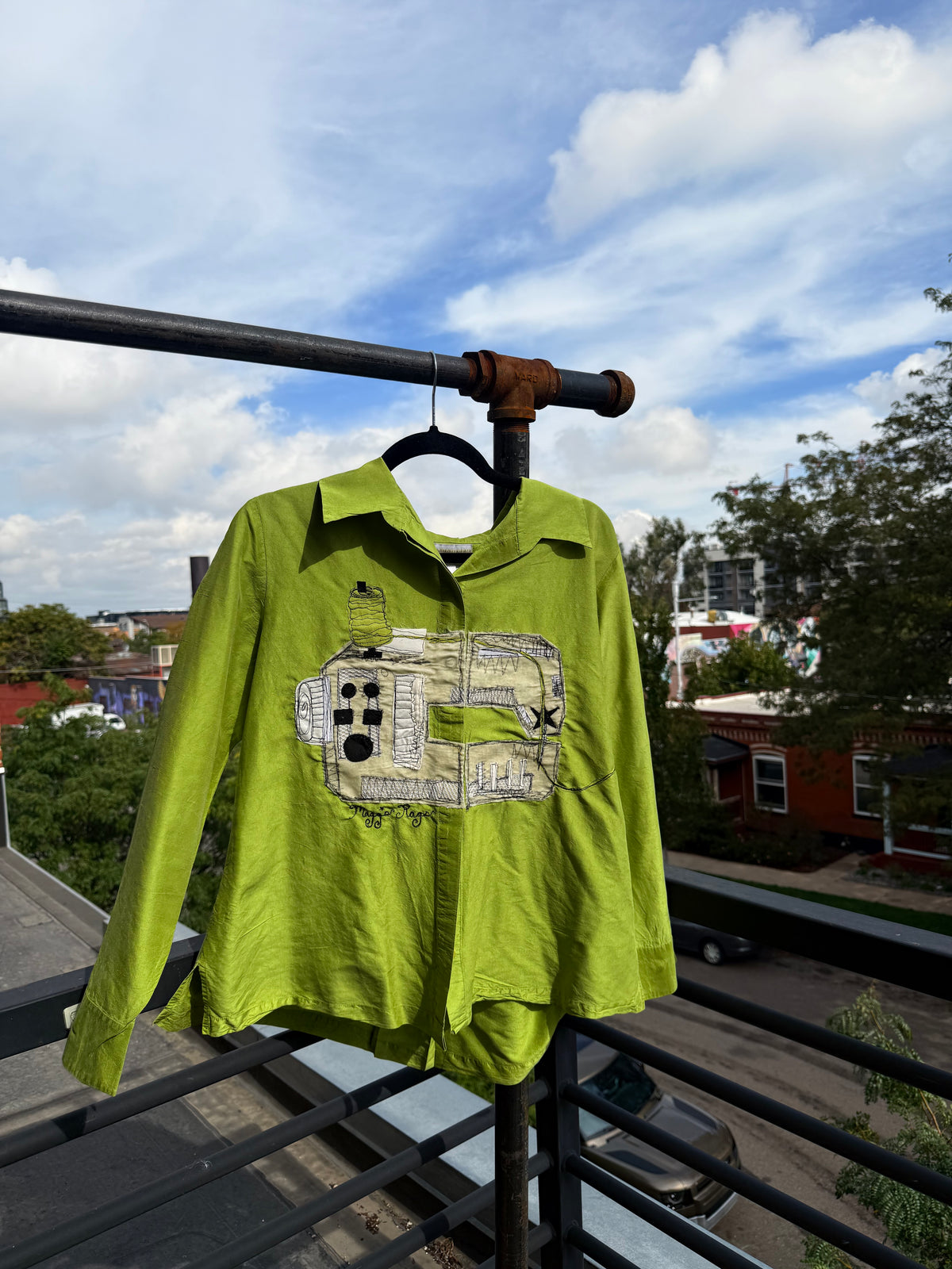 Big green sewing machine button up (L)