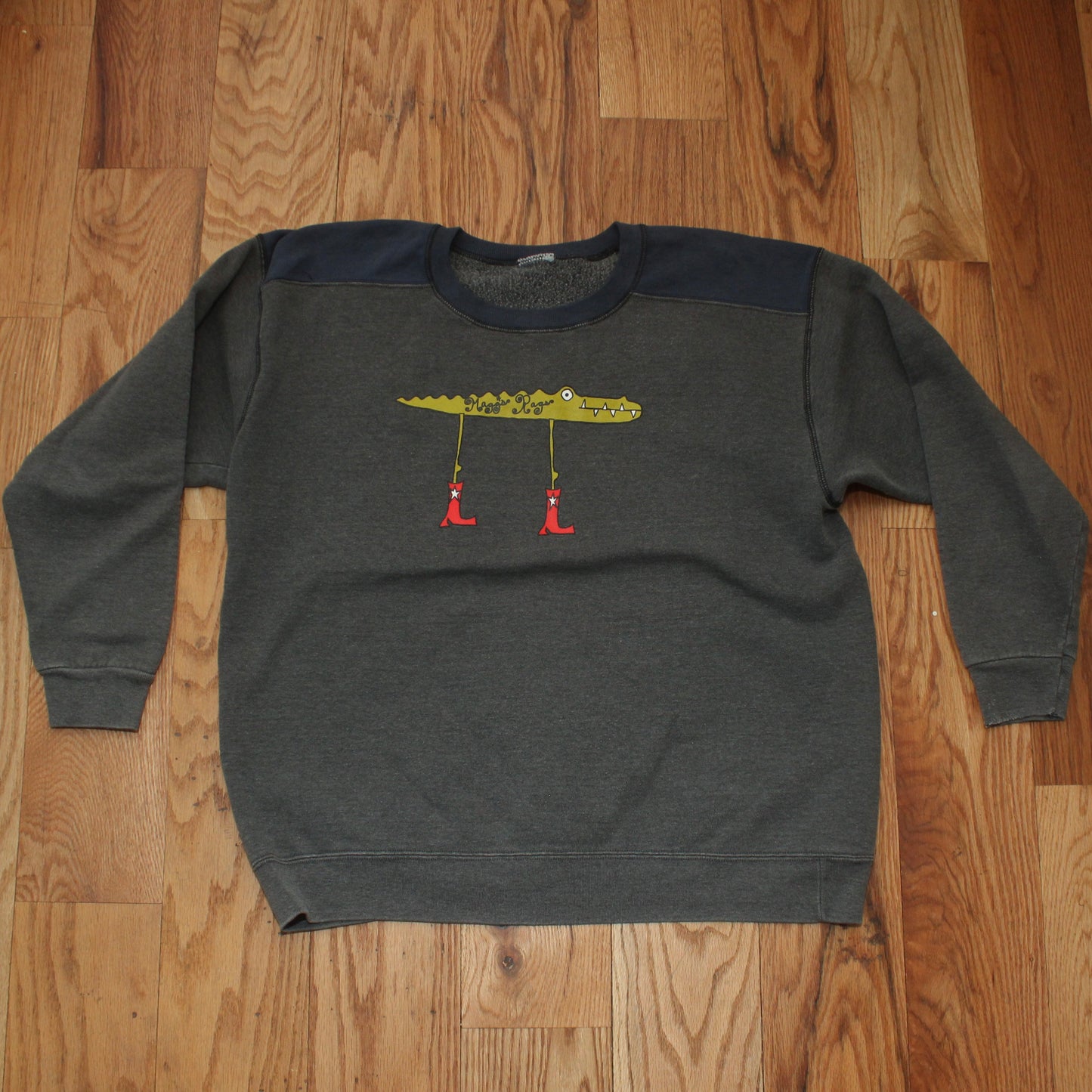 Gator n’ boots crew(large) - Magg's Rags