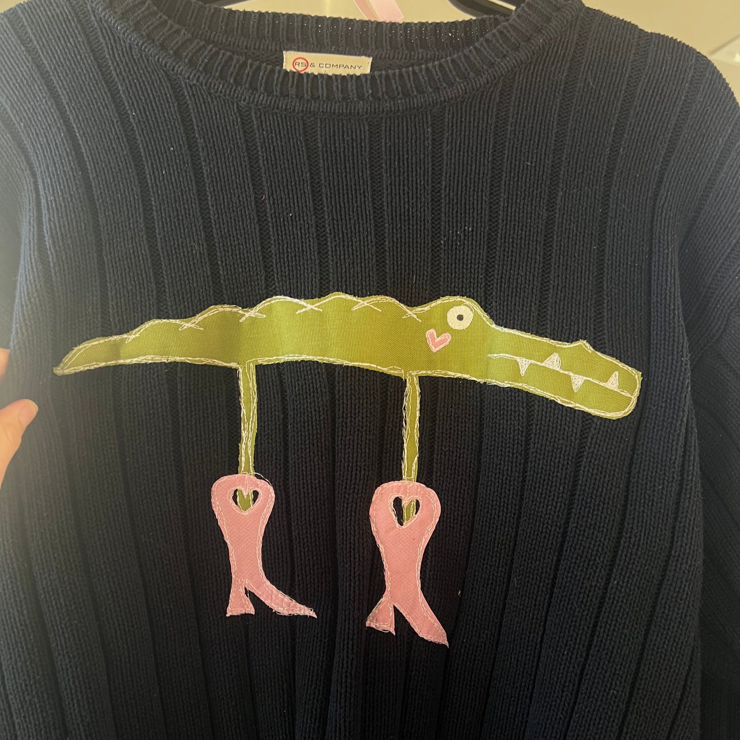 Gator n boots sweater(M/L)