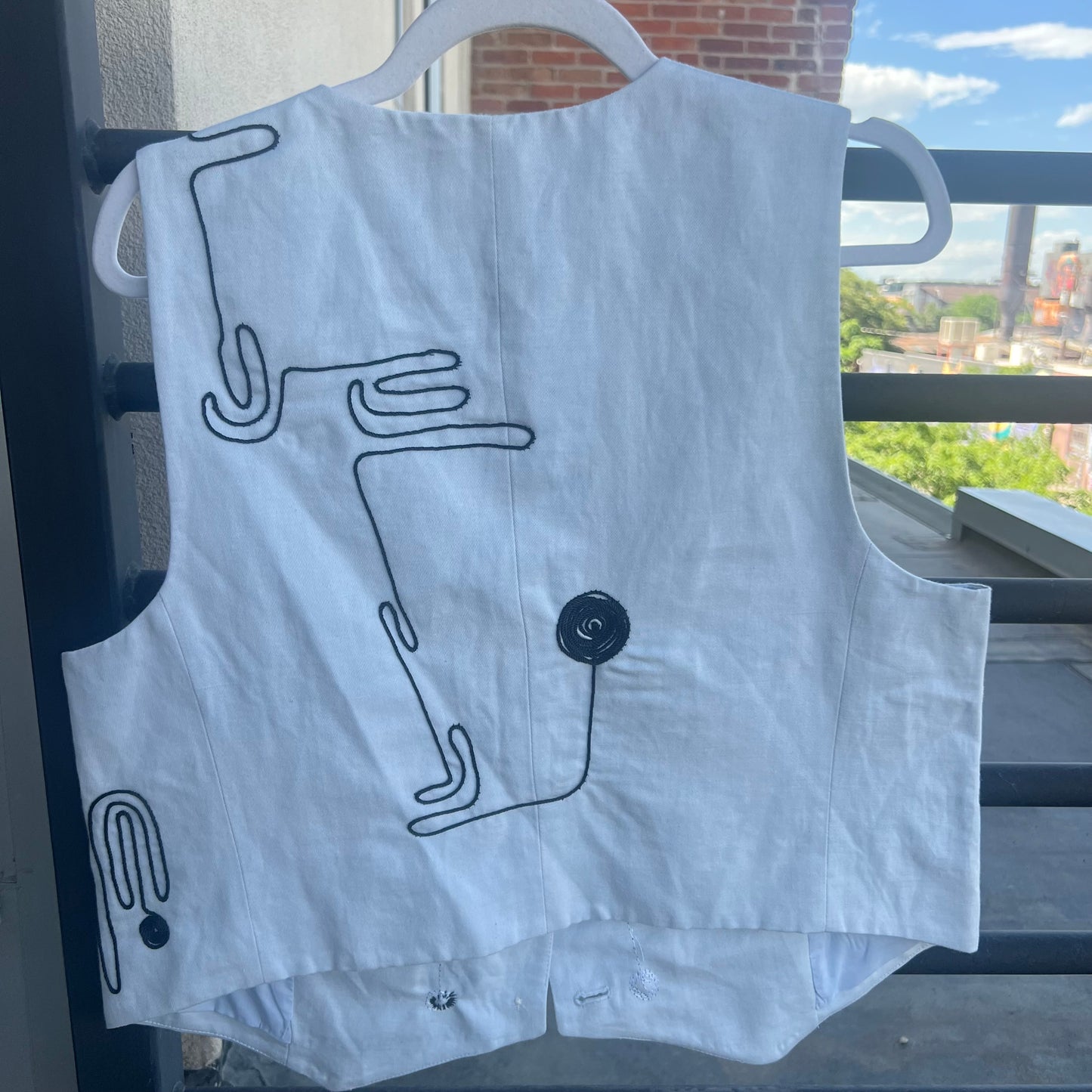 Silly string vest(medium)