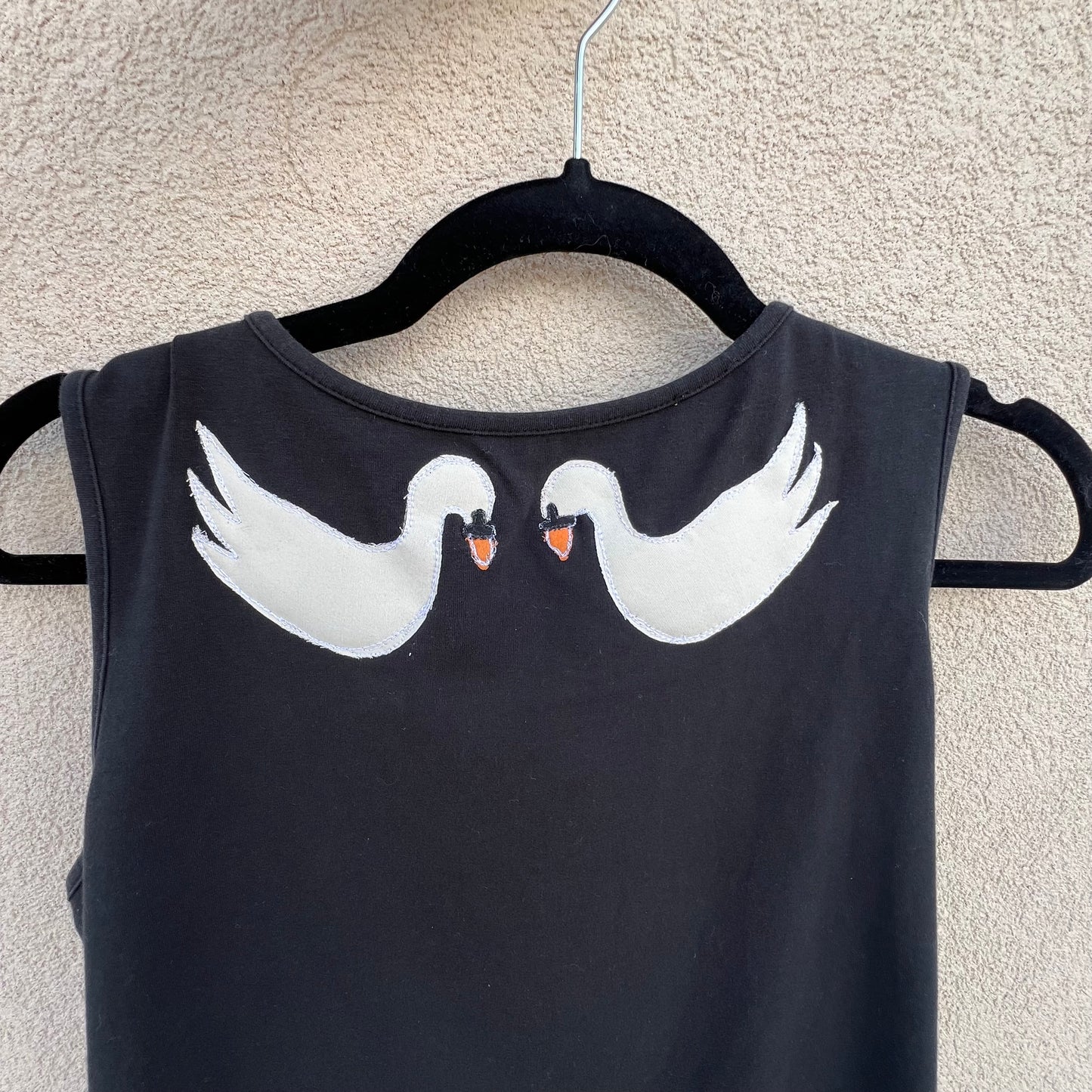 Swans in love tank(small)