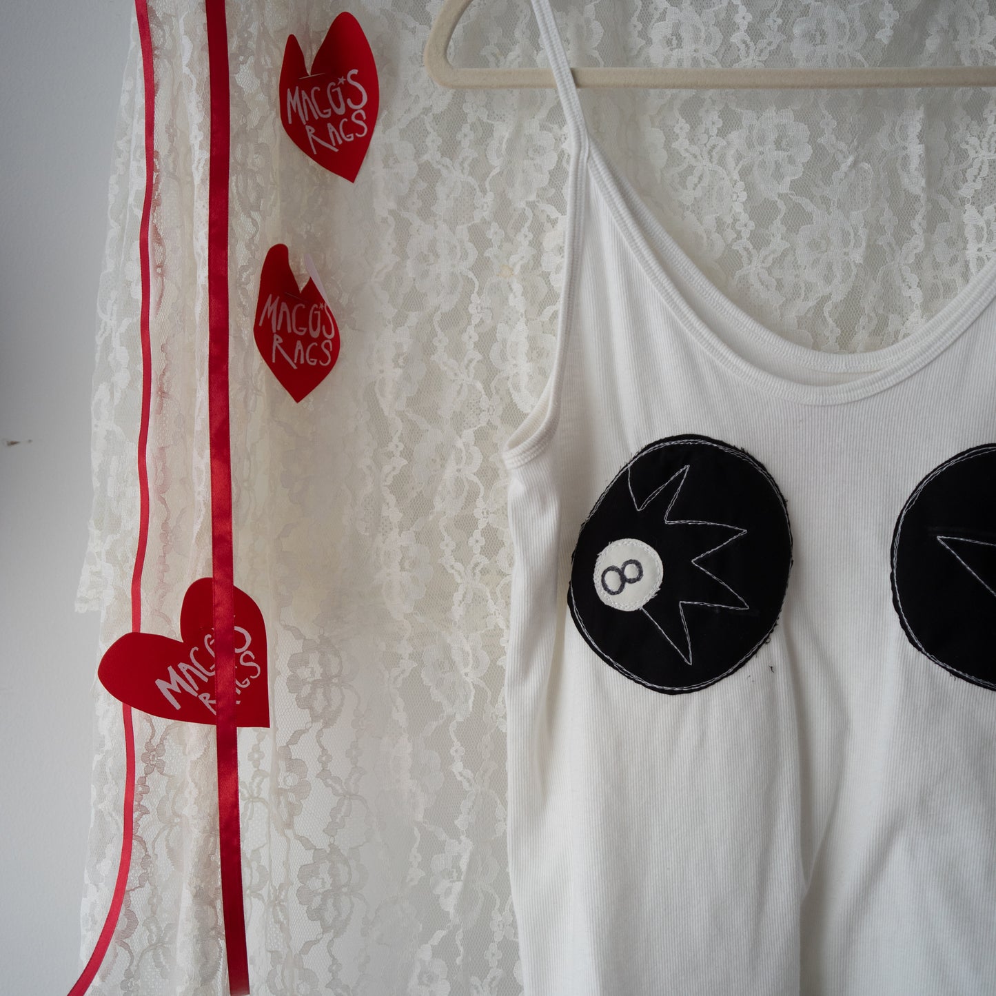 8ball (.)(.)’s tank (xl)