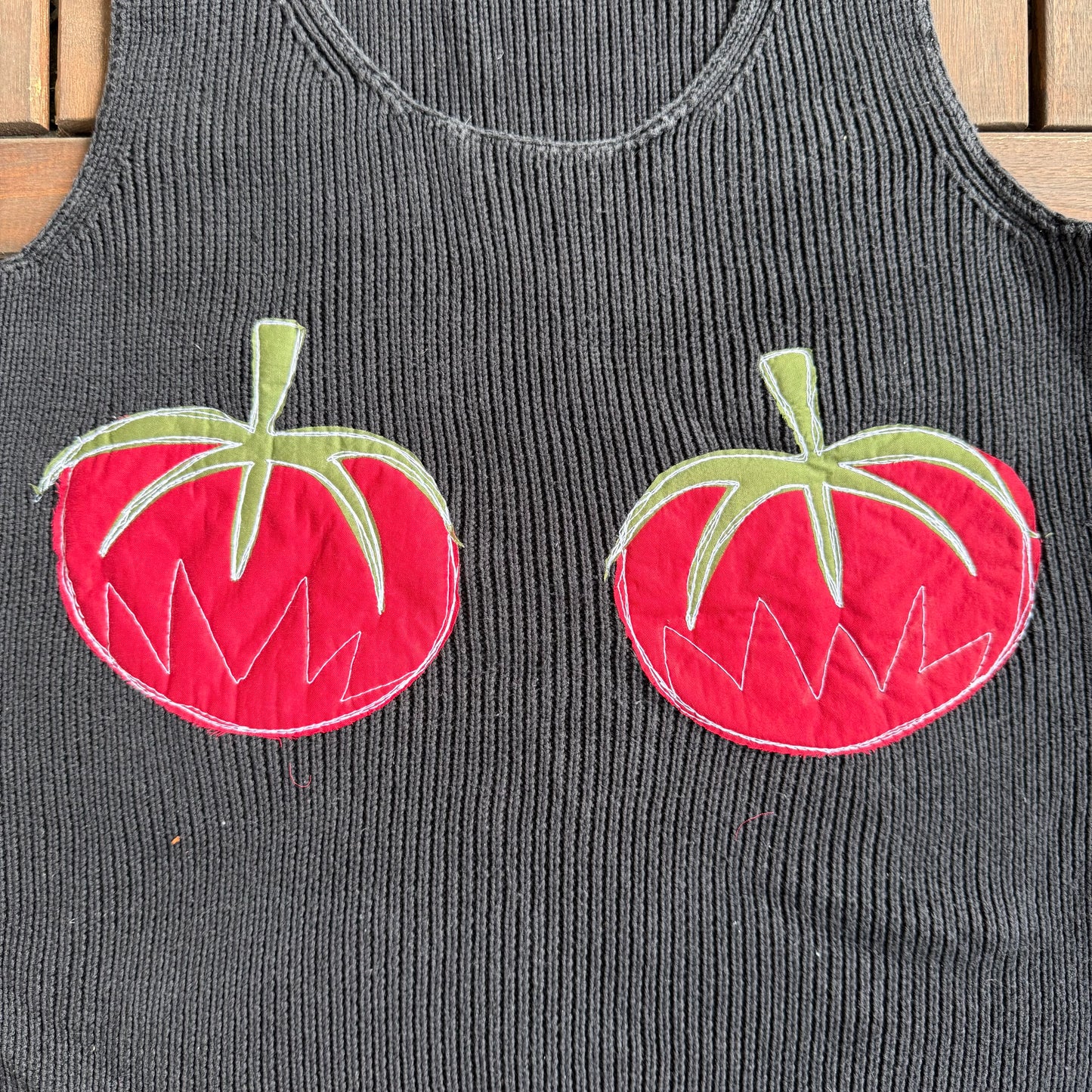 Tomato (•)(•)’s tank(medium)