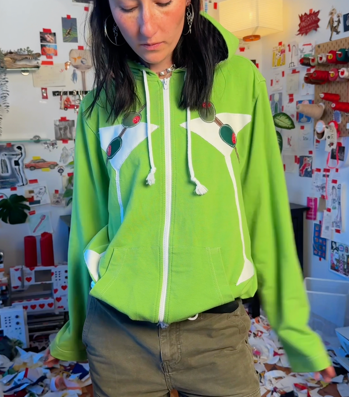 Double martini & olives ft. Striped hood zipup(Large)