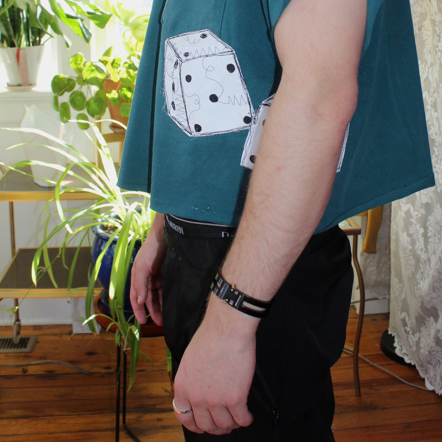 90s Double dice waistline tee