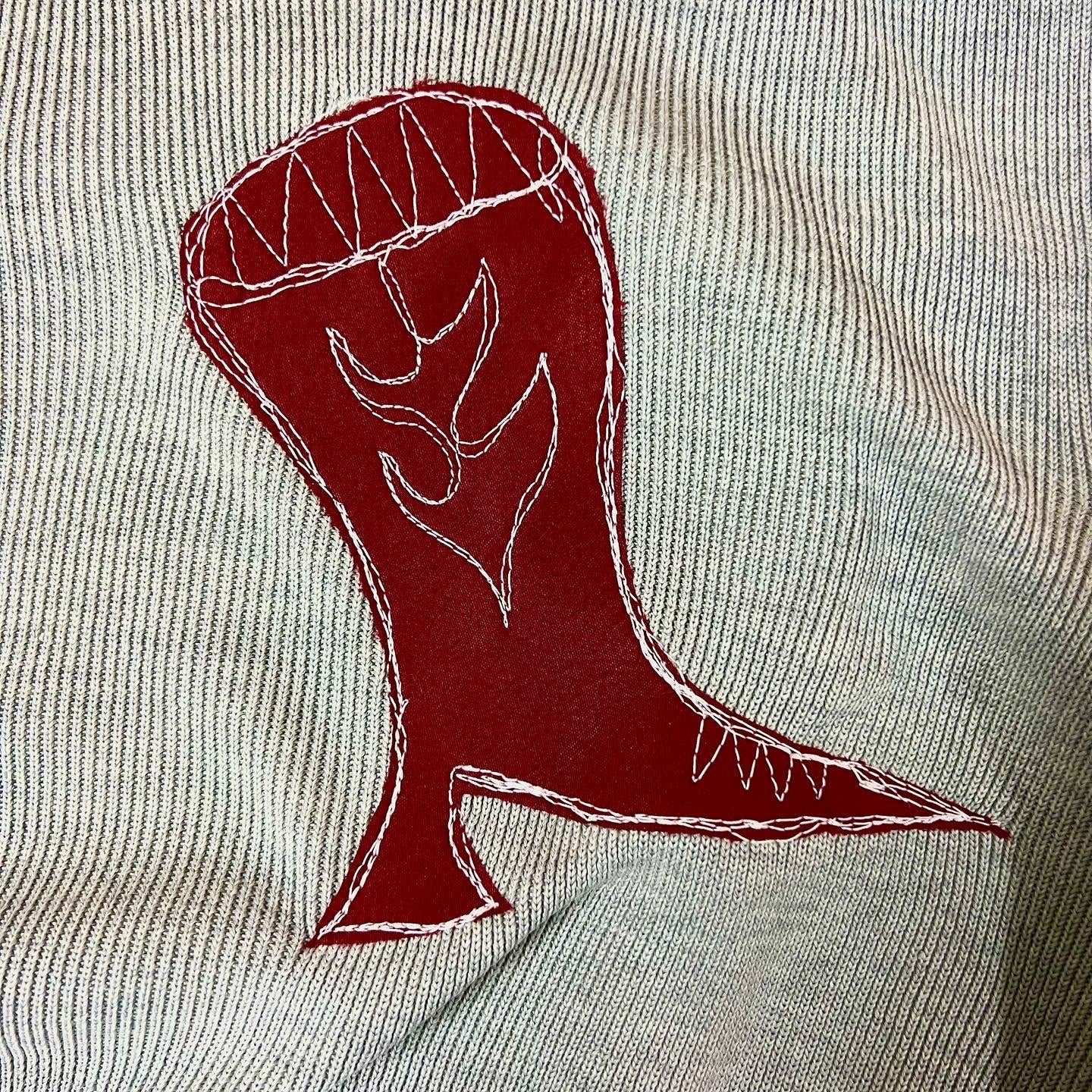 Boot bewbs!