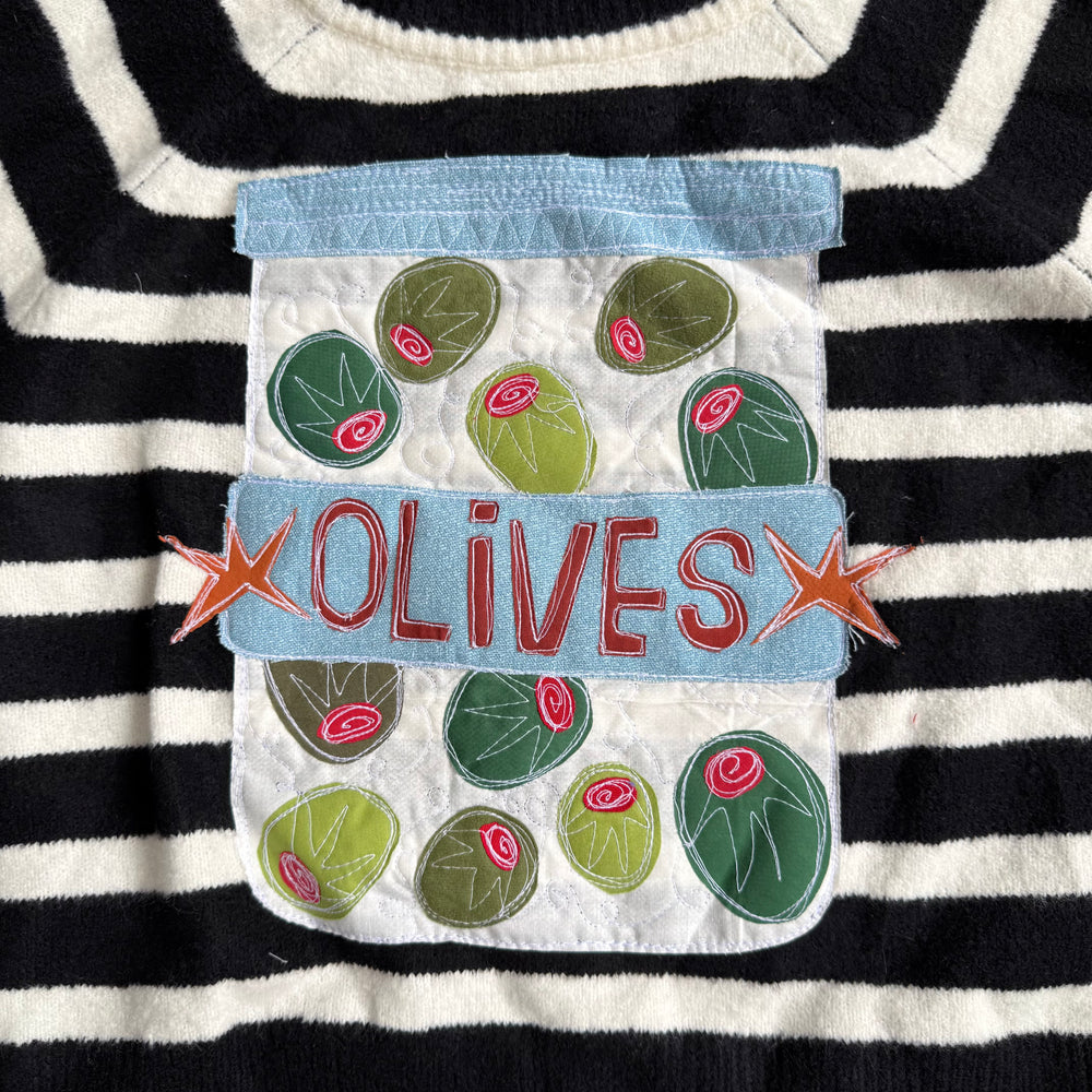 Stripes ‘n olives sweater!(medium)