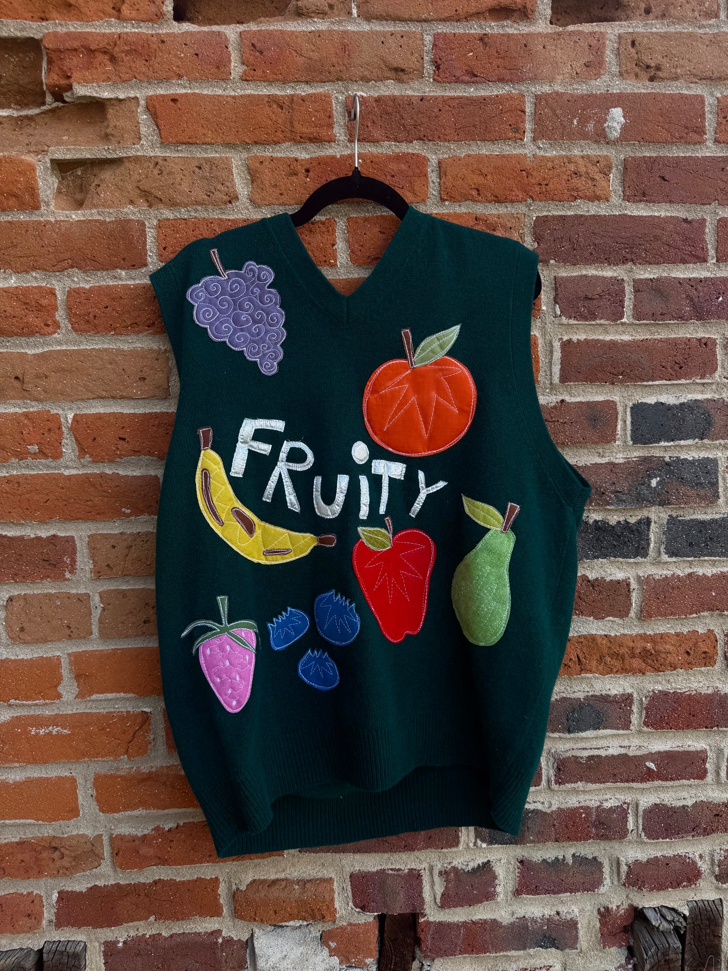 Fruity fruit sweater vest(L)