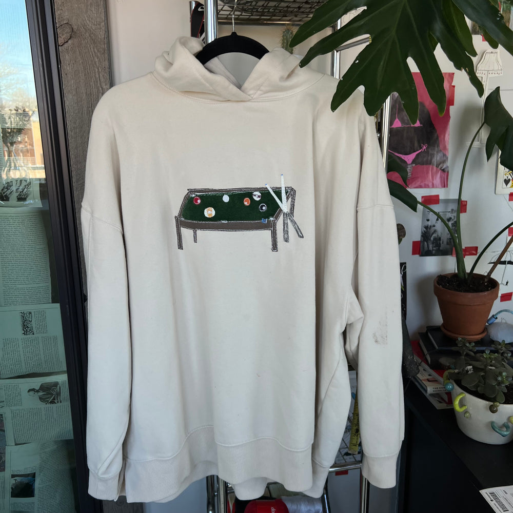 Pool table sweatshirt(2XL)