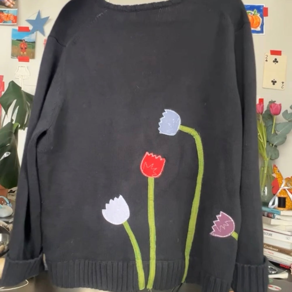 
                      
                        Tulip cardigan(large)
                      
                    