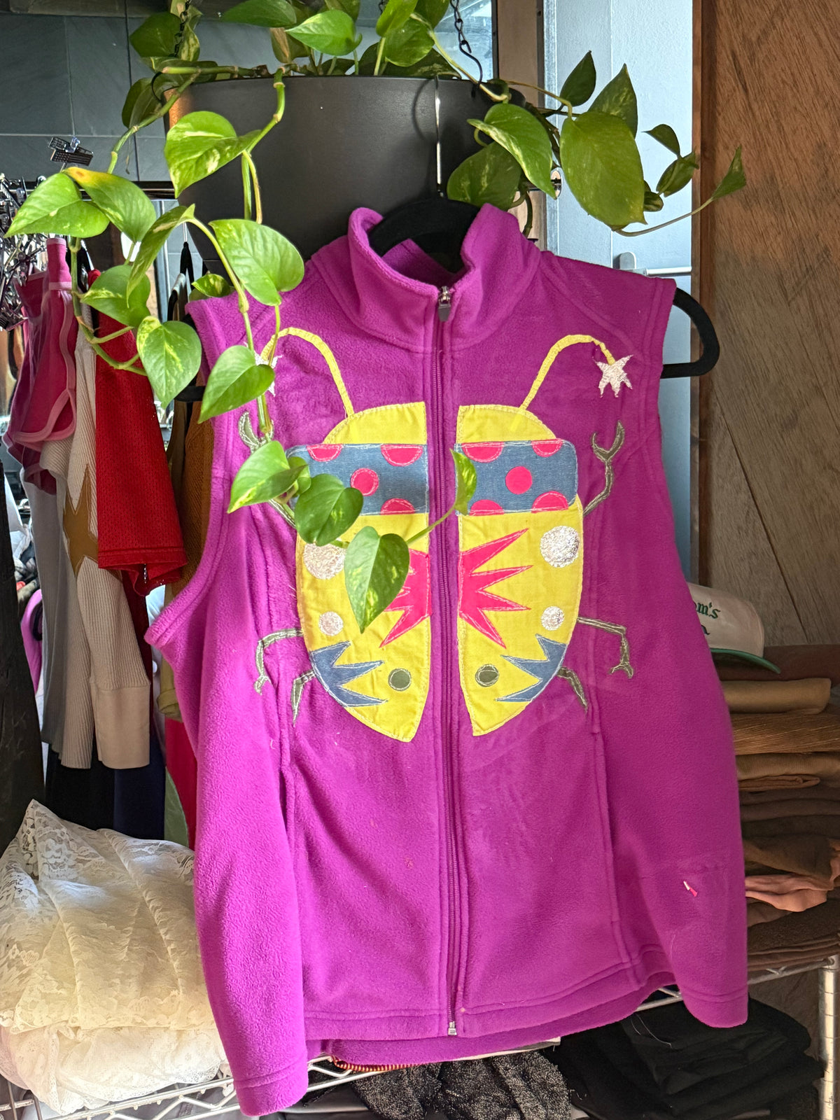 Mystery bug vest!(M/L)