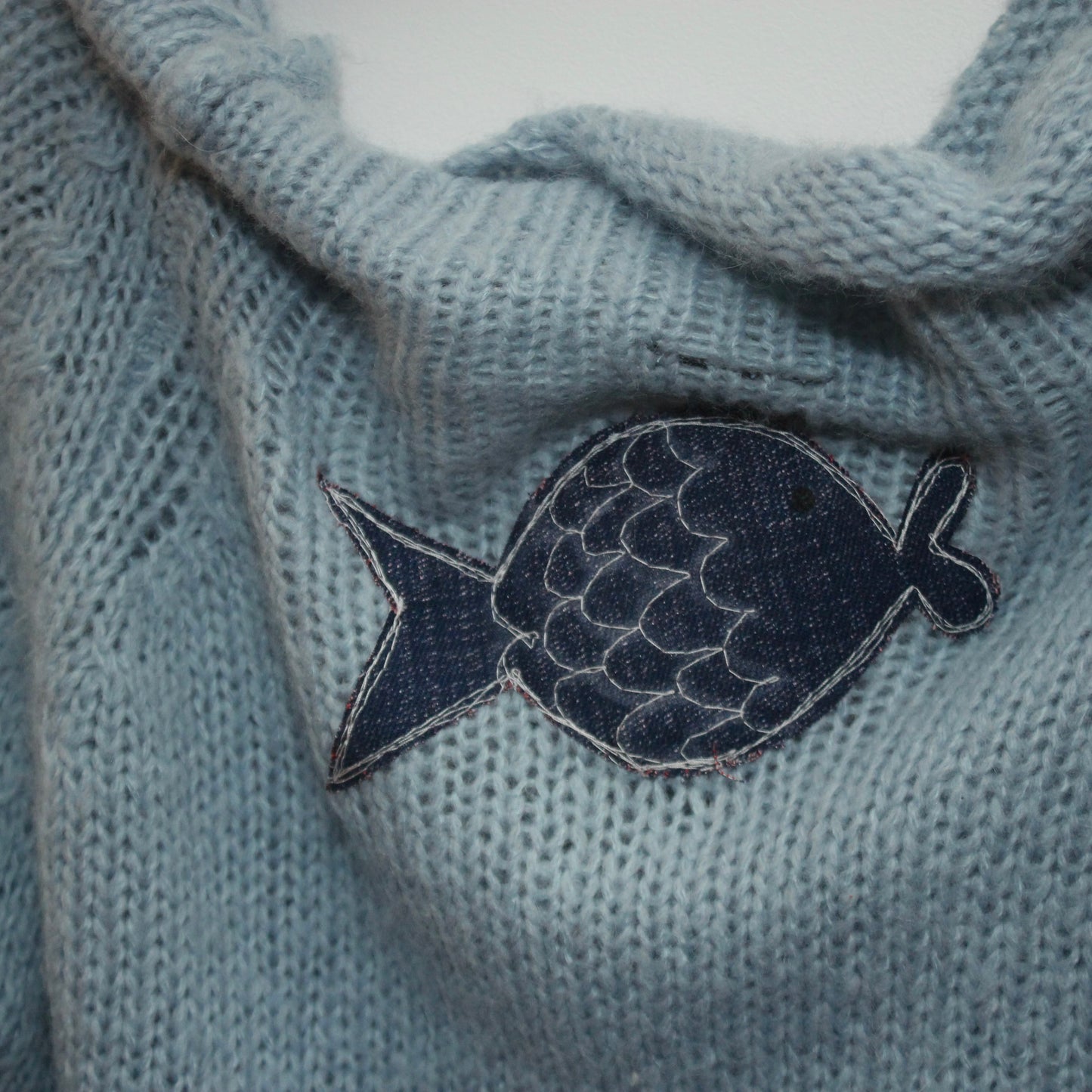 Fish fish fish cardigan(medium)