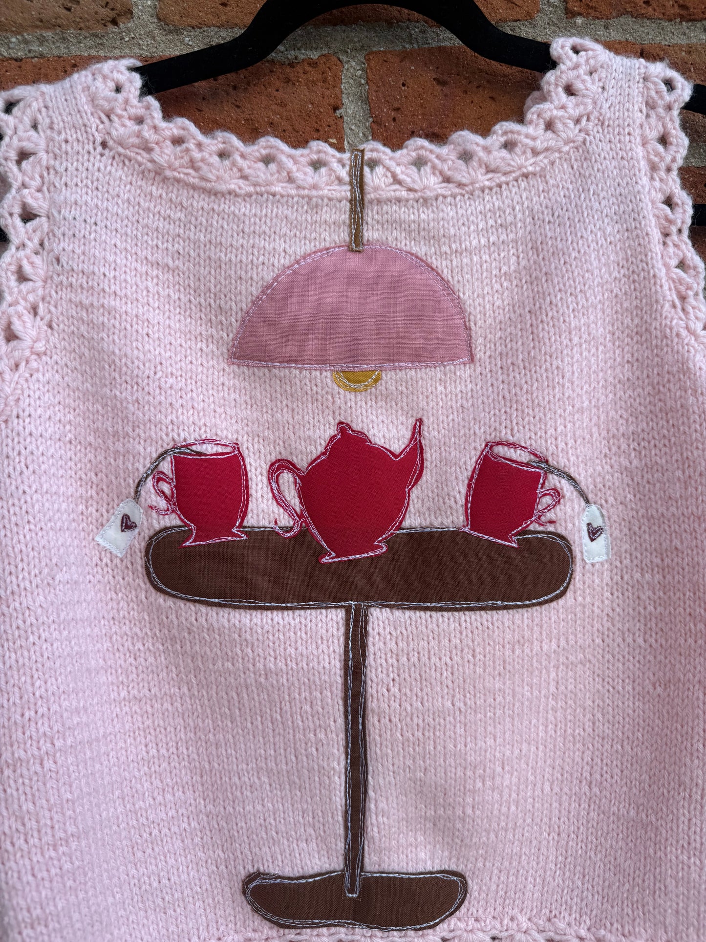 Tea time hand knit tank(S/M)