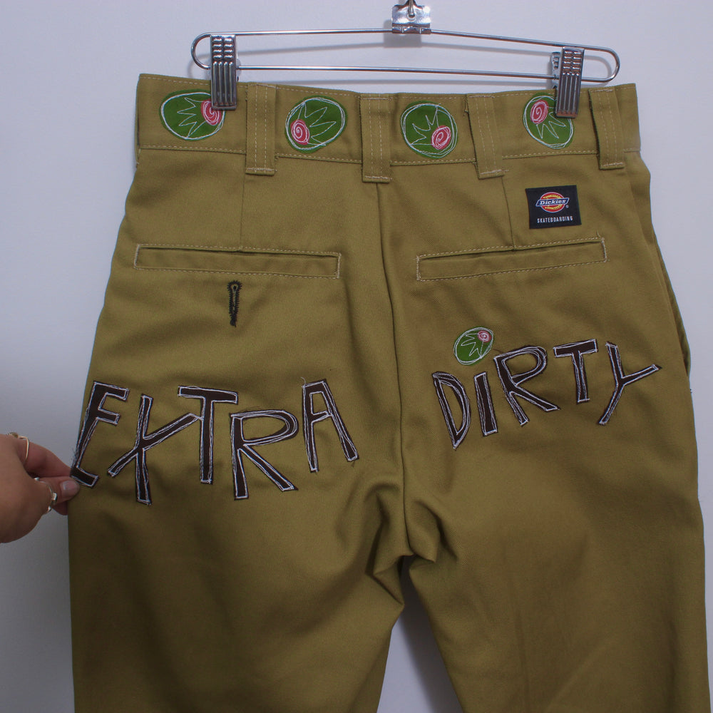
                      
                        Extra dirty martini trousers(28x30)
                      
                    