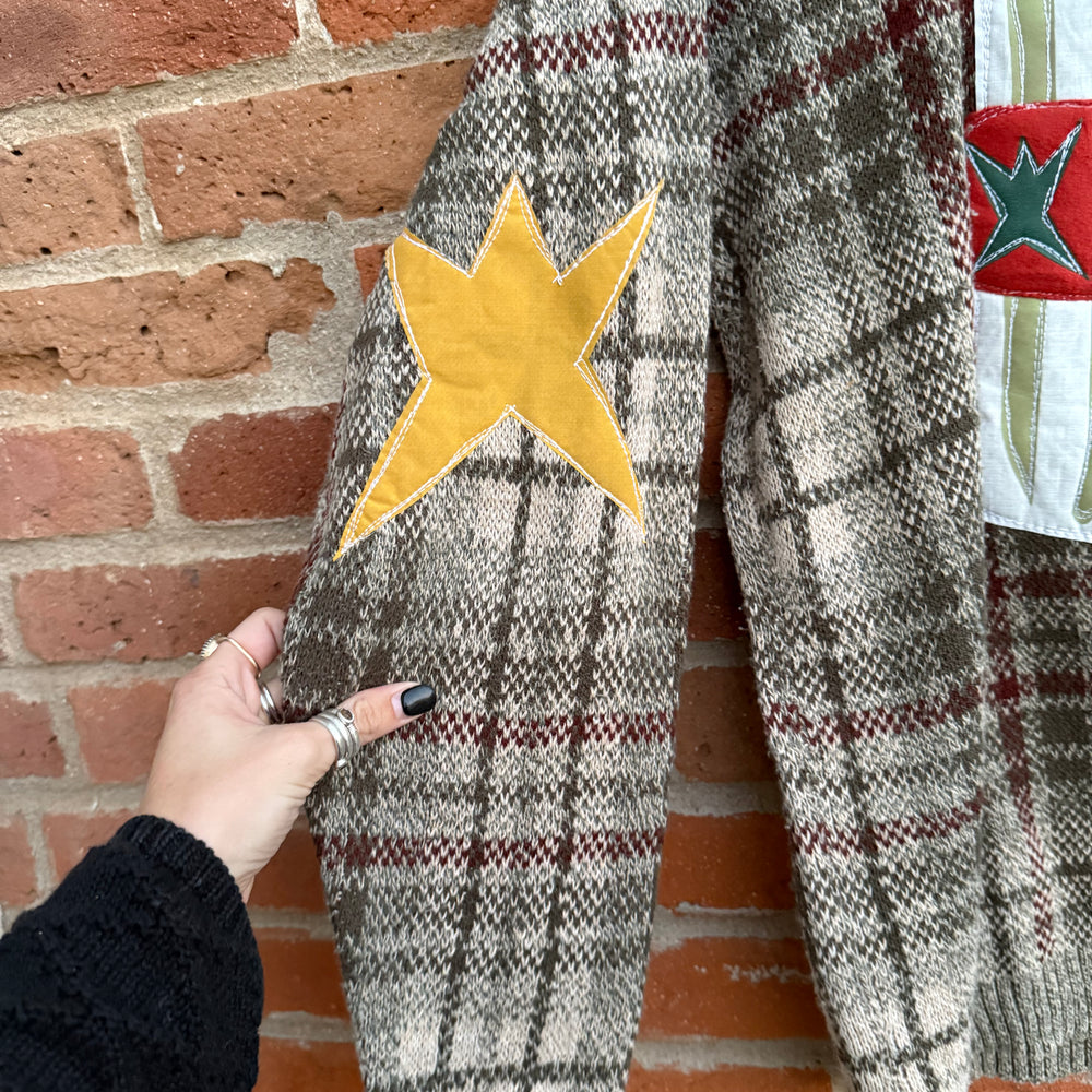 
                      
                        Plaid green beans sweater(XL)
                      
                    