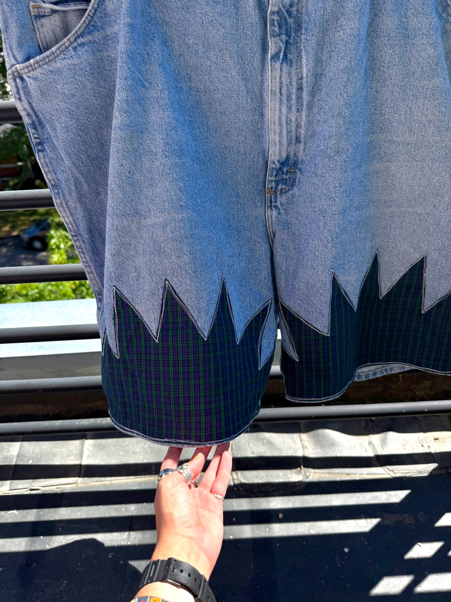 Spikey trim jorts(46)
