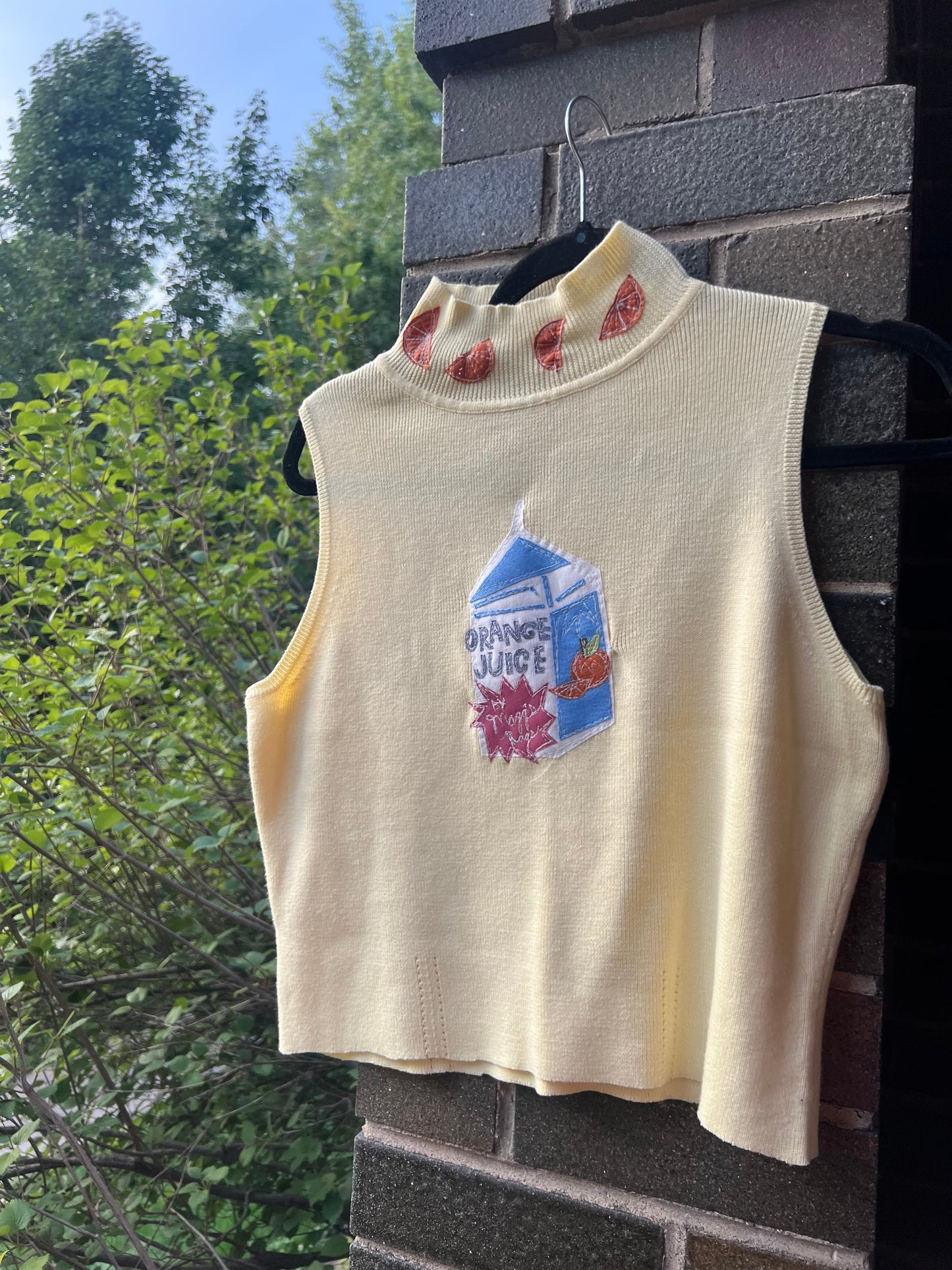 Orange juice mock neck tank(S/M)