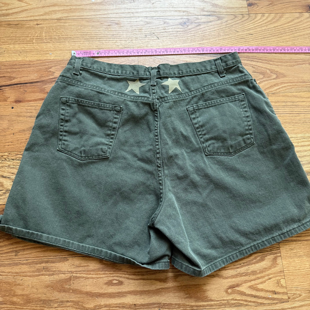
                      
                        STAR SHORTS(36)
                      
                    
