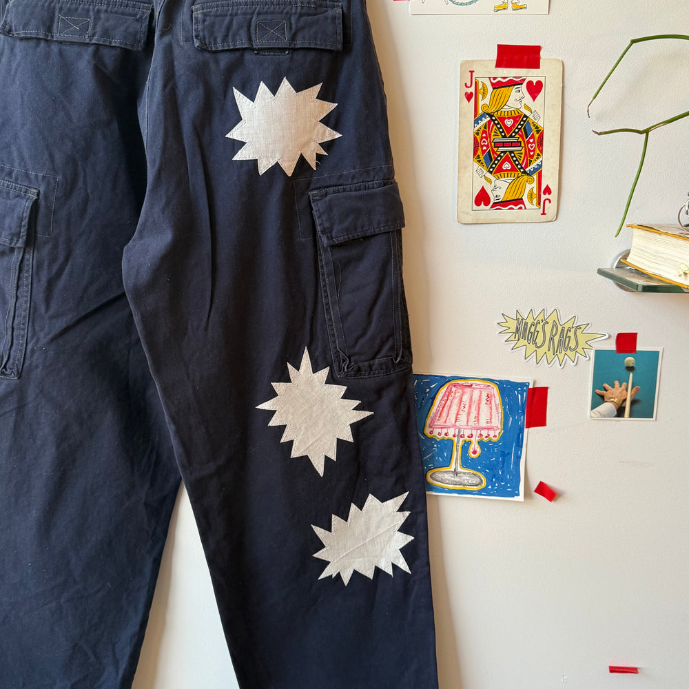 
                      
                        Abstract cargo pants (32x30)
                      
                    