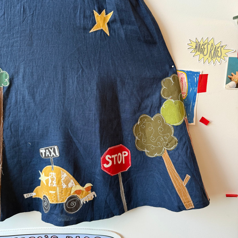 
                      
                        365° cityscape skirt/dress(XS)k
                      
                    