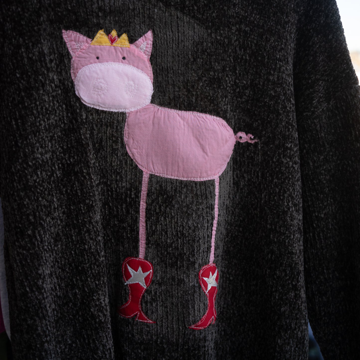 Princess piggy in boots sweater(XL)