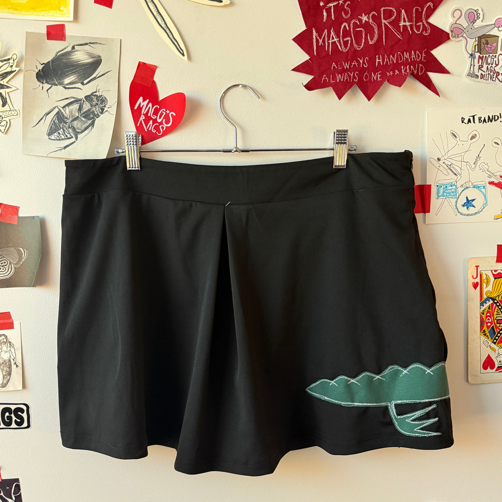 
                      
                        Gator mini skort(XL)
                      
                    