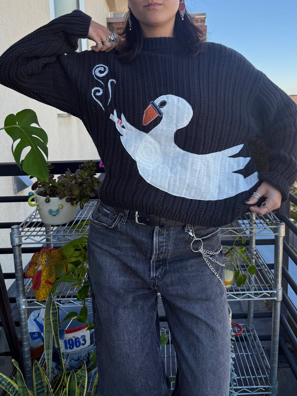 Smoking swan sweater(small)