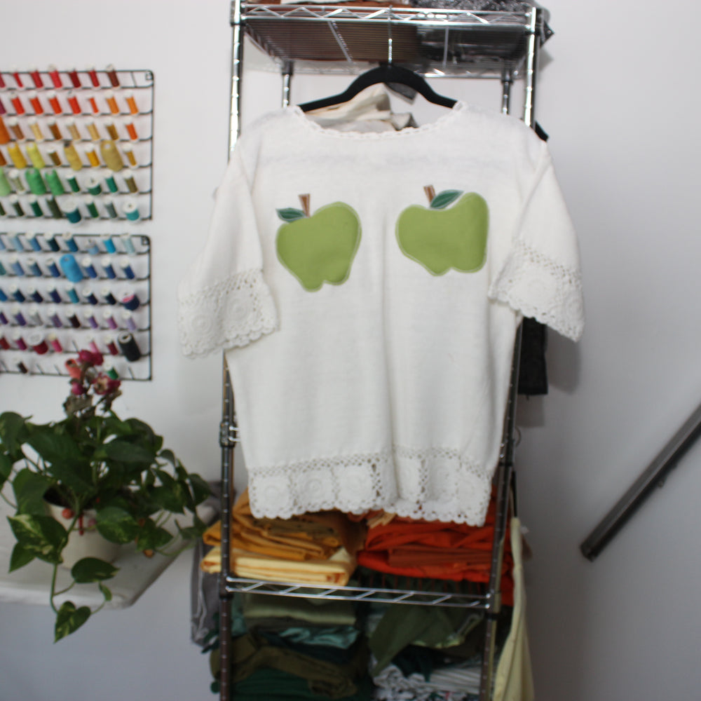 Apple (*)(*)’s and lace sweater top(large)