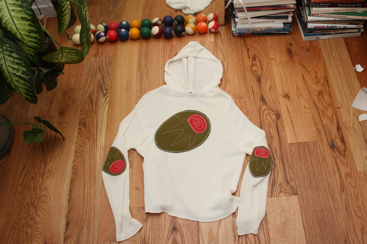 Olive elbow knit hoodie(small)