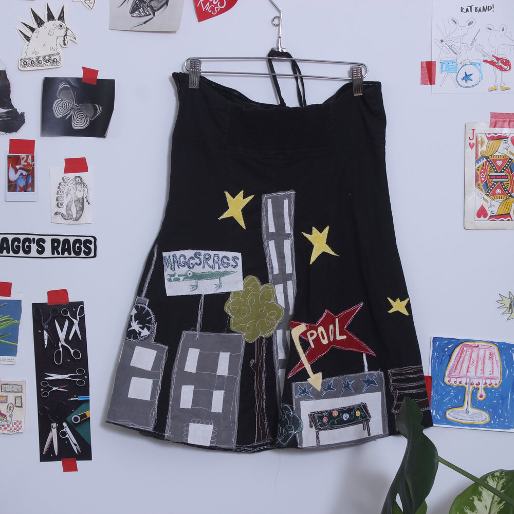 
                      
                        NYC 360° dress(medium)
                      
                    