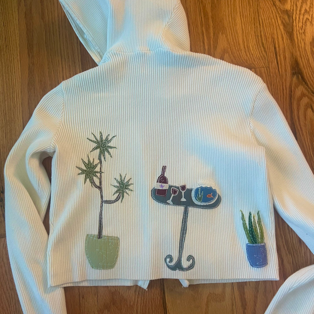 
                      
                        360° room sweatshirt(small)
                      
                    