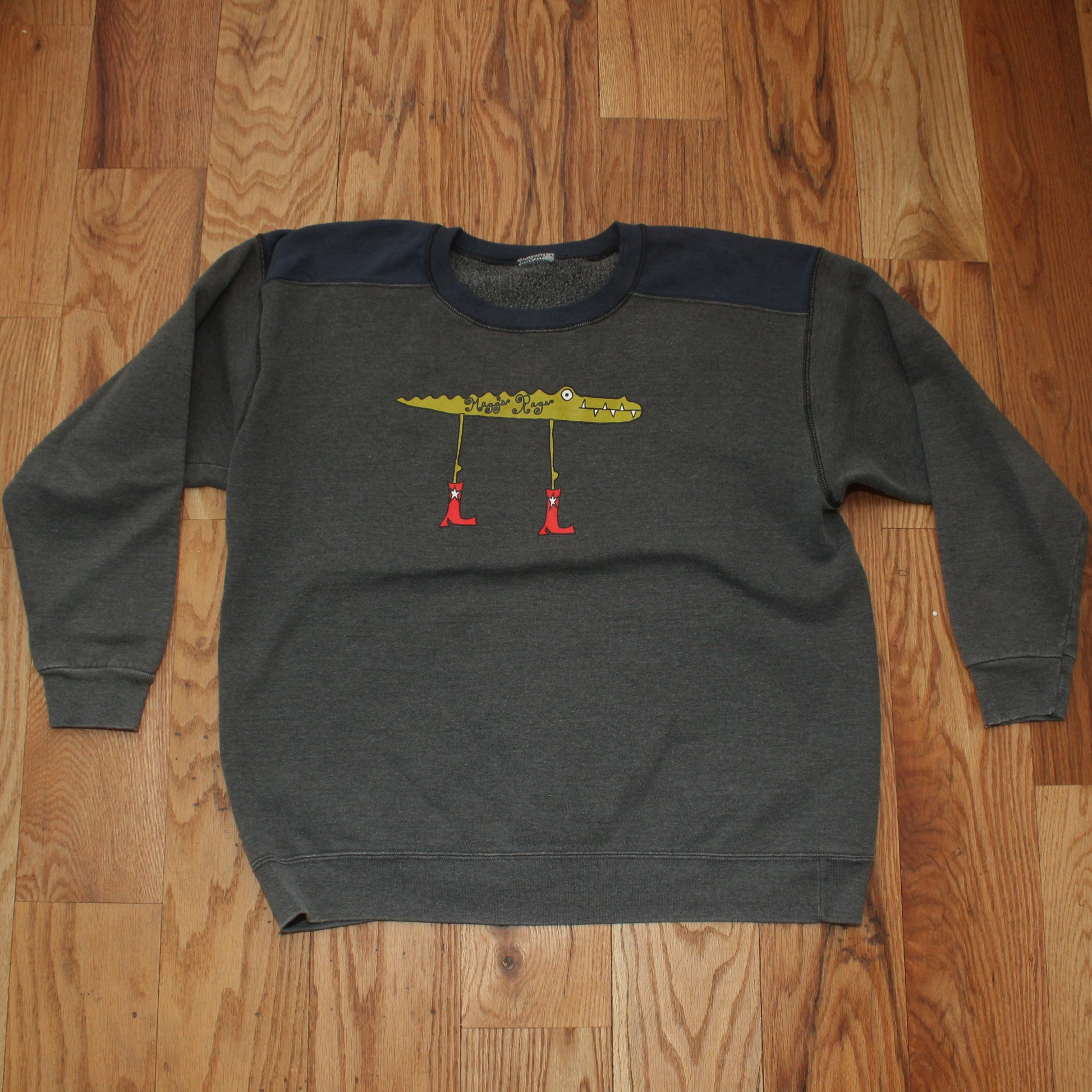 Gator n’ boots crew(large) - Magg's Rags 