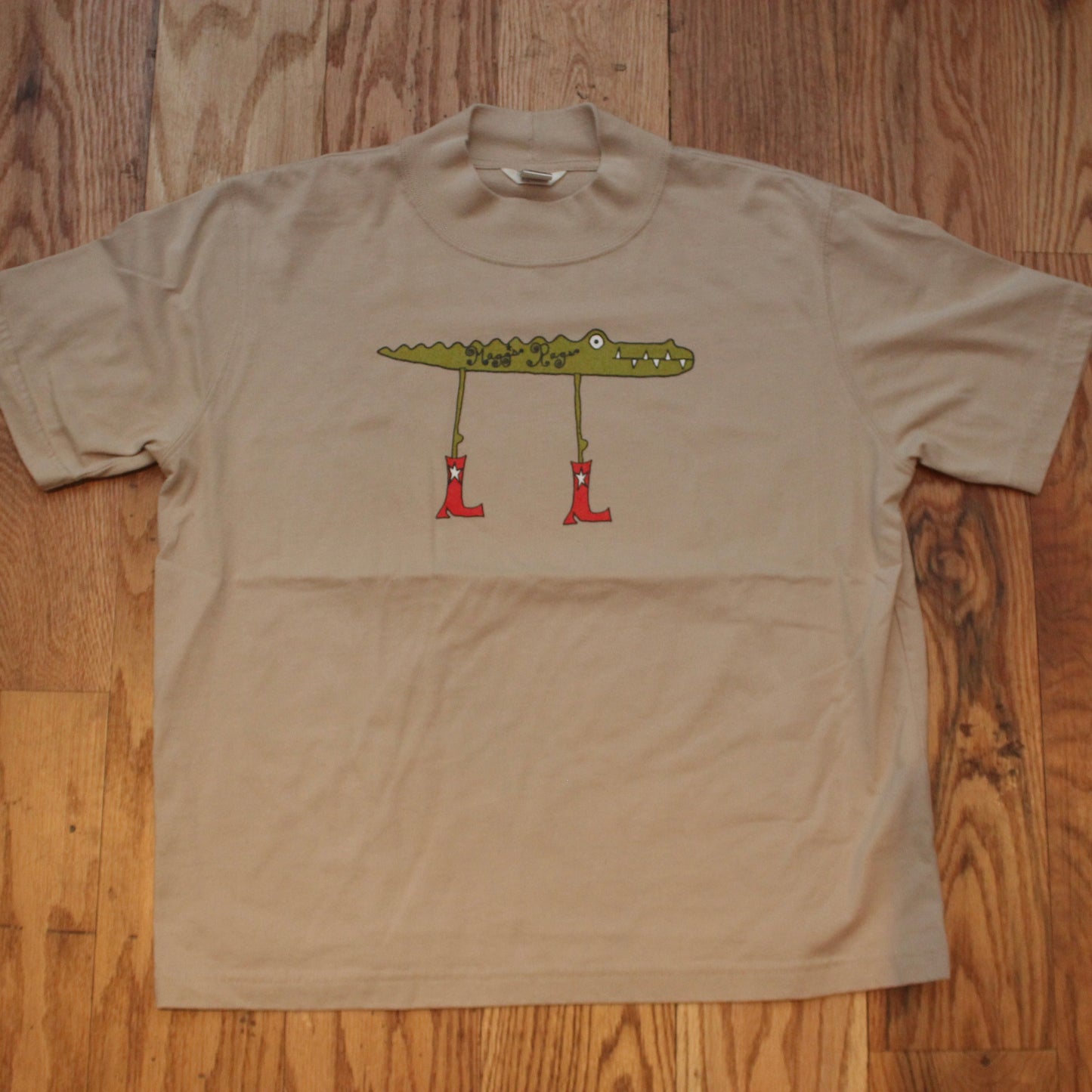 Gator n’ boots mockneck tee(XL)