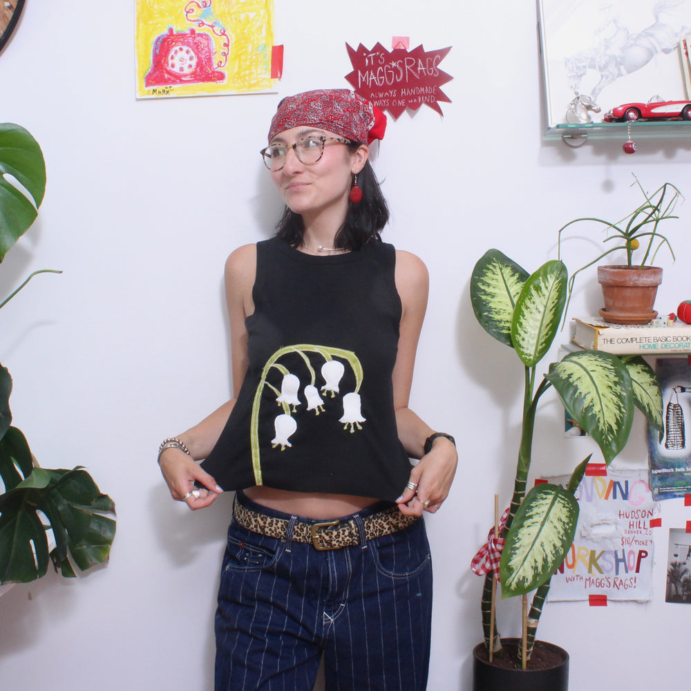 
                      
                        Lily of the valley tank(medium)
                      
                    