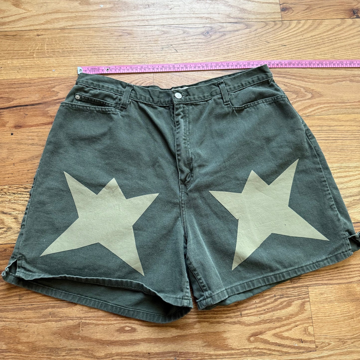 STAR SHORTS(36)