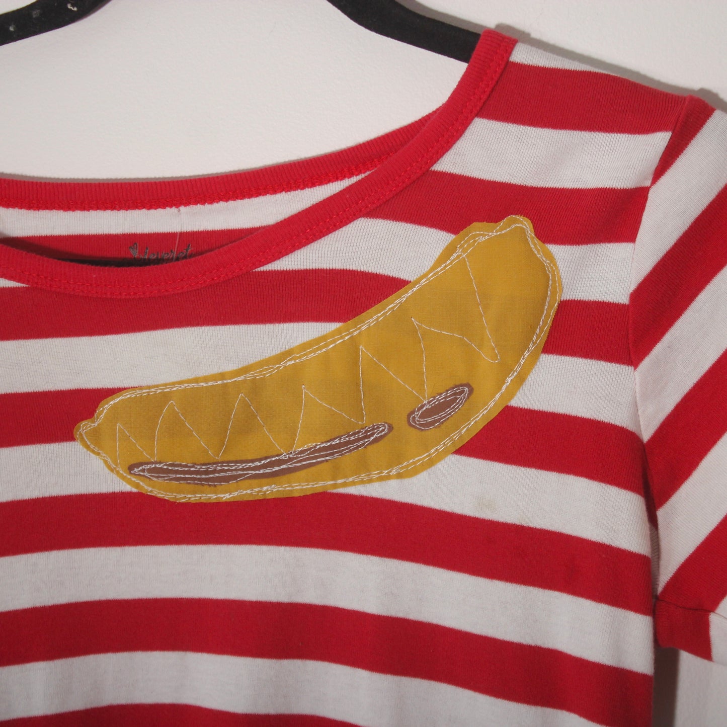 Bananas and stripes tee(medium)