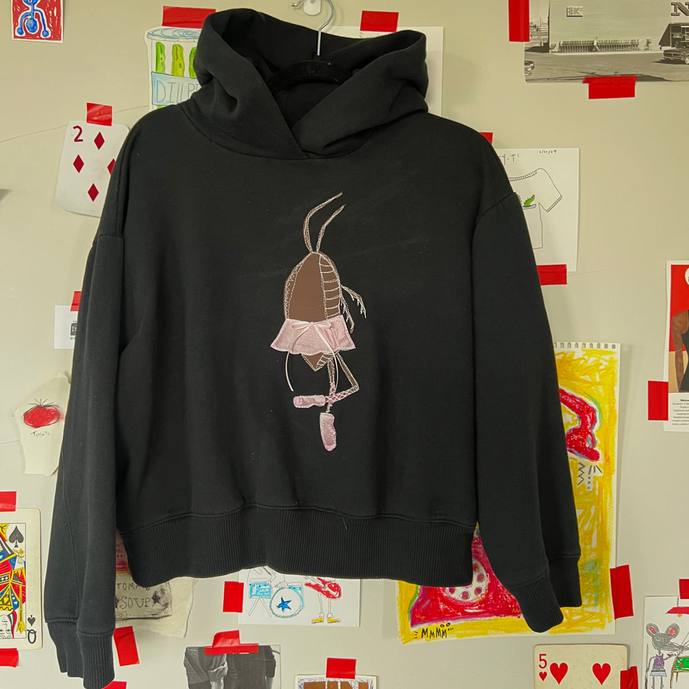 Ballerina cockroach sweatshirt(large)