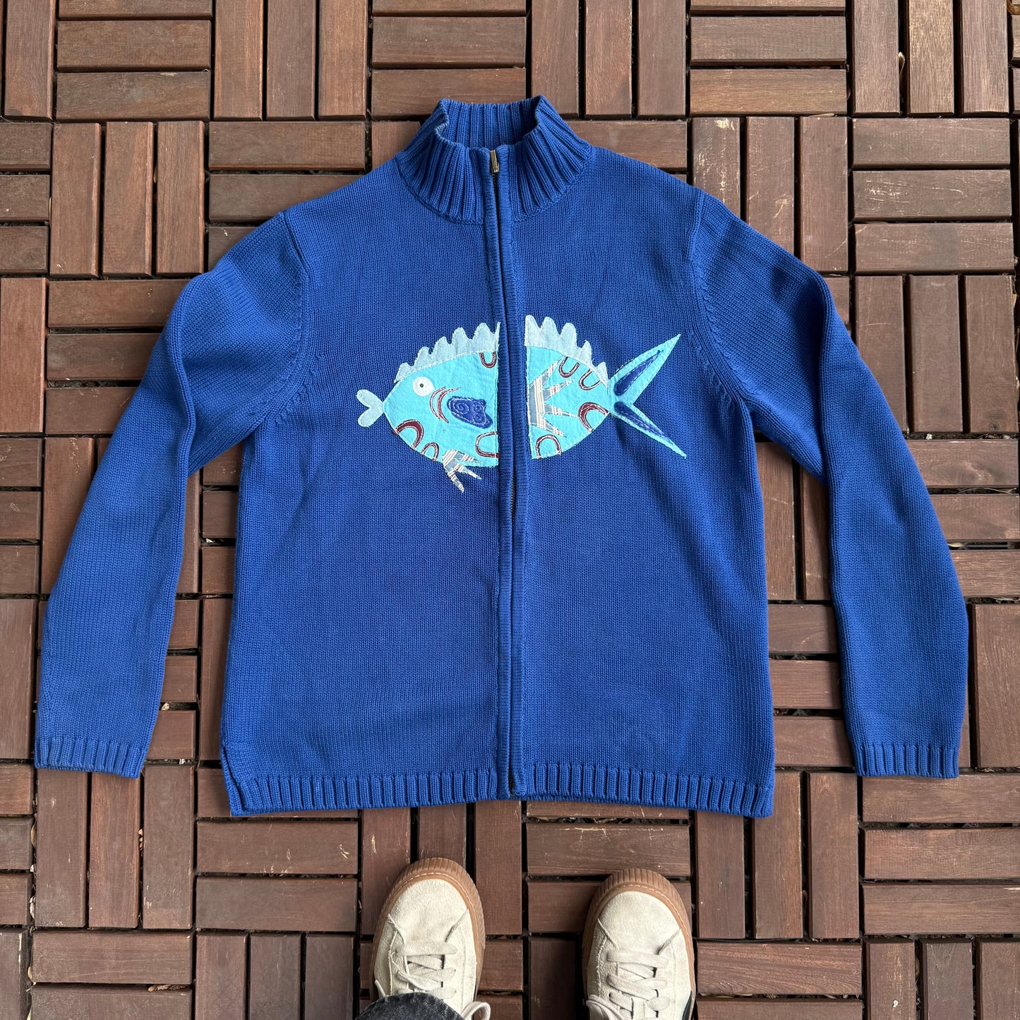 Split front fish zip up(medium)