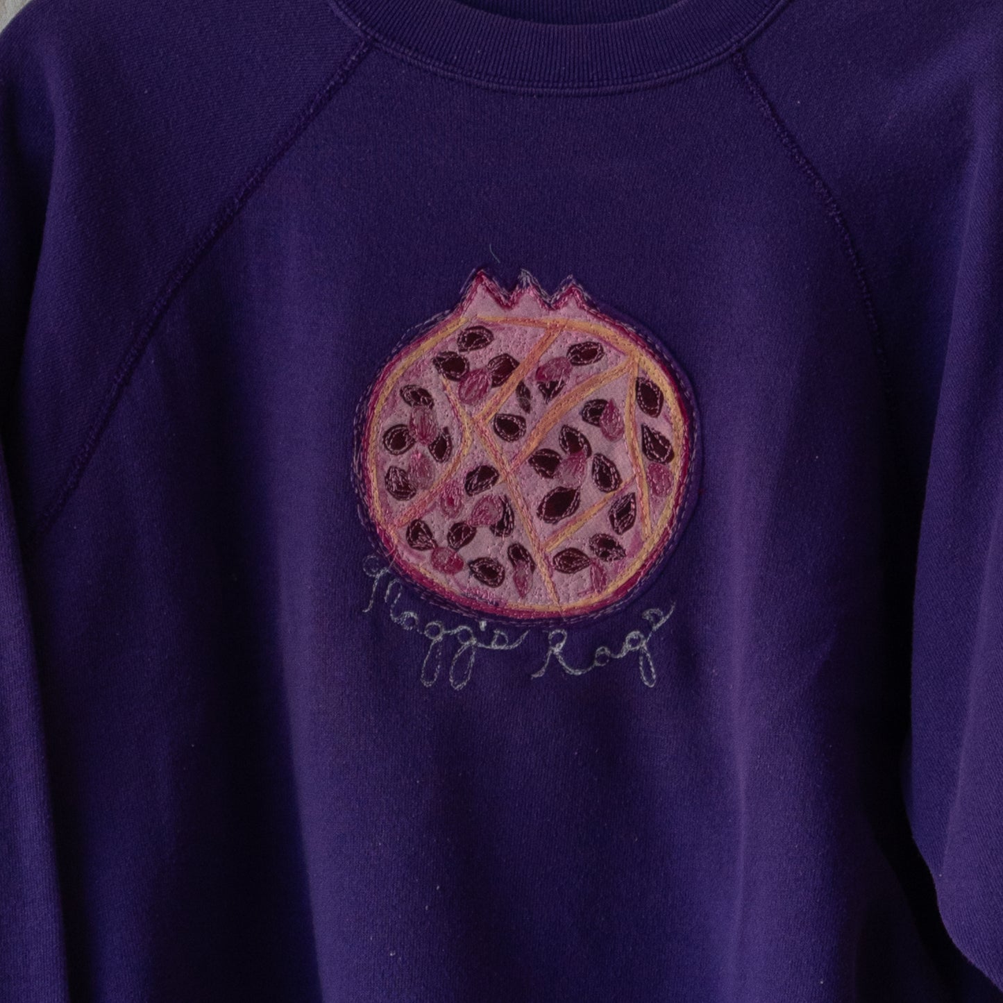 Purple pomegranate crewneck(small)