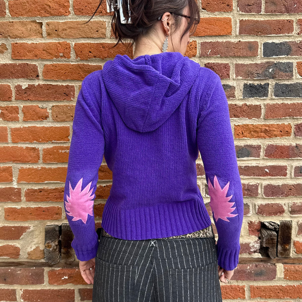 
                      
                        Beetle pom-pom zip up(XS)
                      
                    