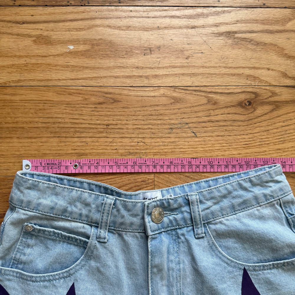 
                      
                        STAR SHORTS(28)
                      
                    