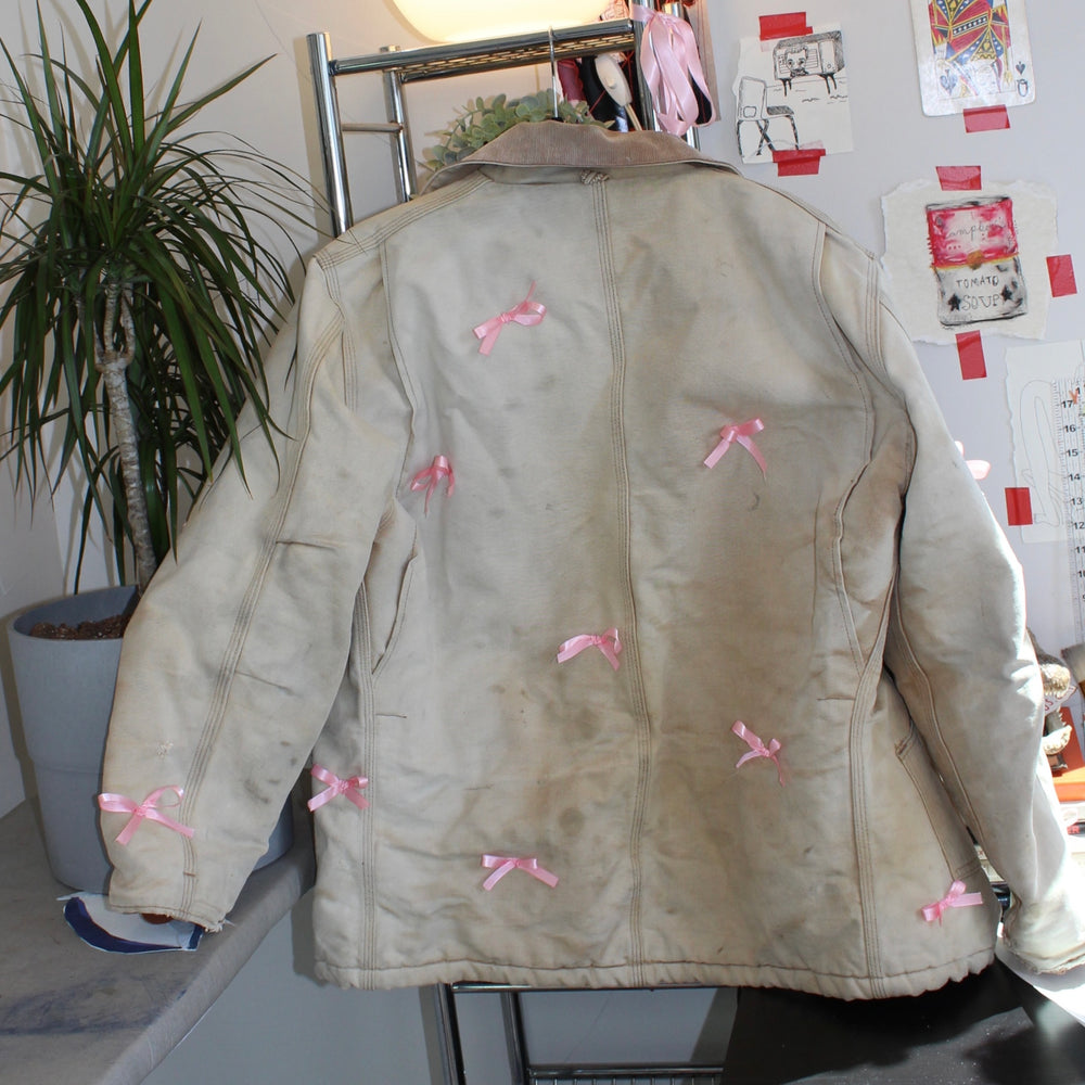 Pink bow carhartt jacket(zipper broken!)