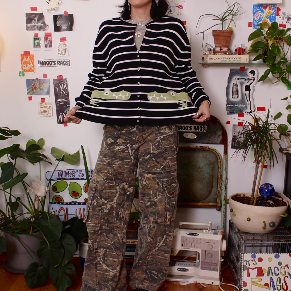 Wrap around gator x2 cardigan(XL)