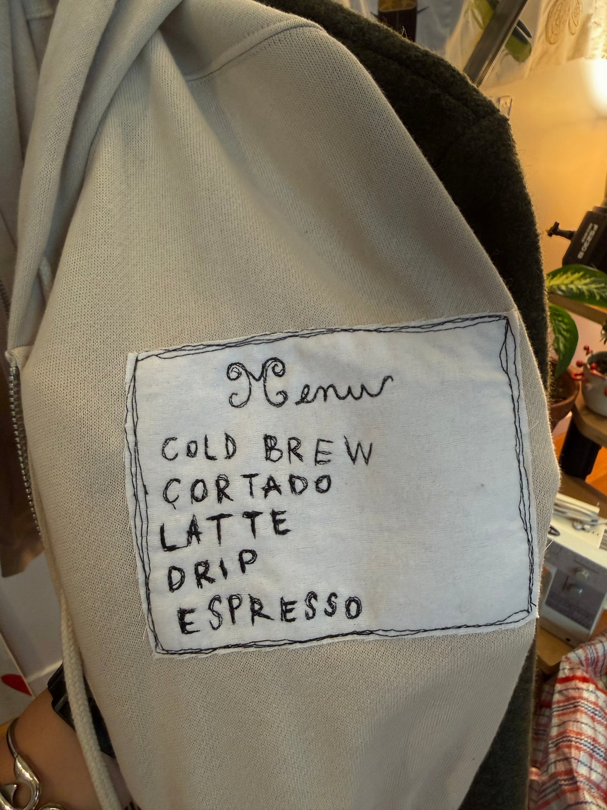 Around the cafe zip up(L/XL)