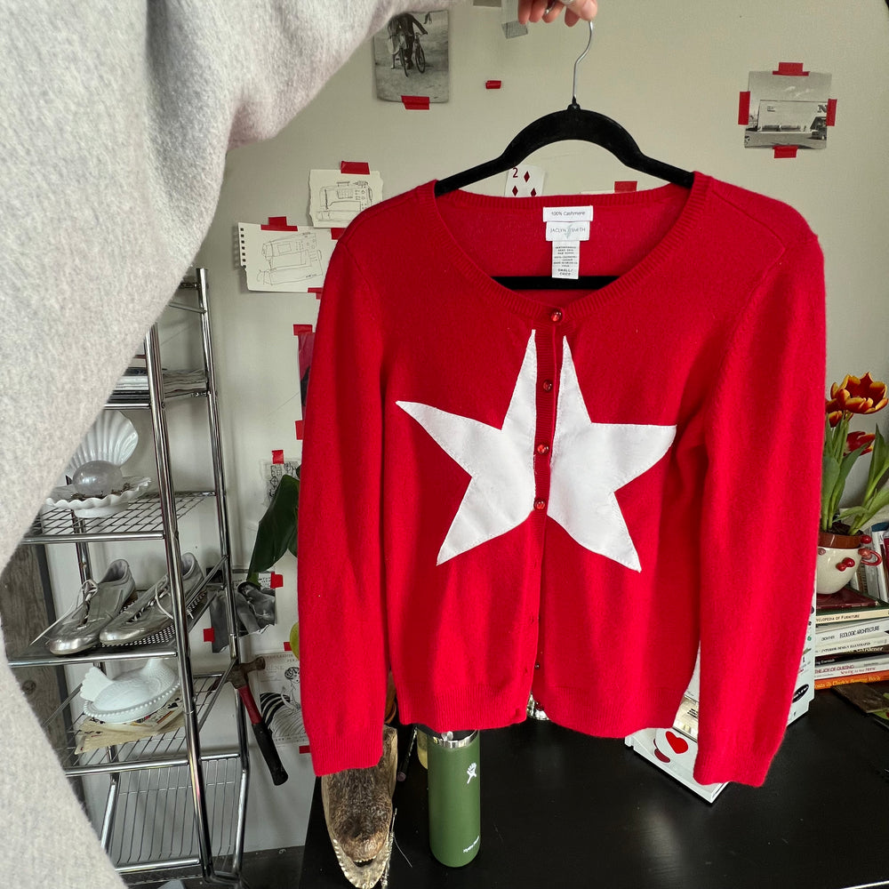 Cashmere red star sweater(small)