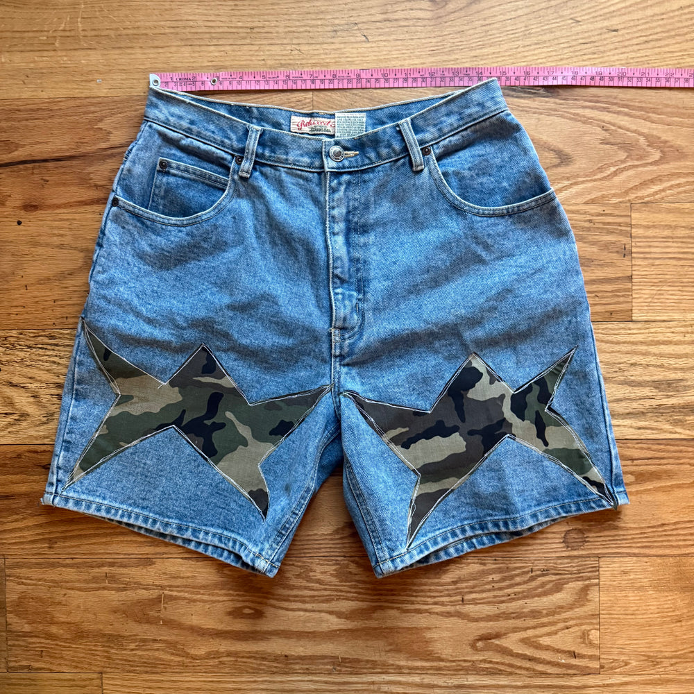 STAR SHORTS(30)