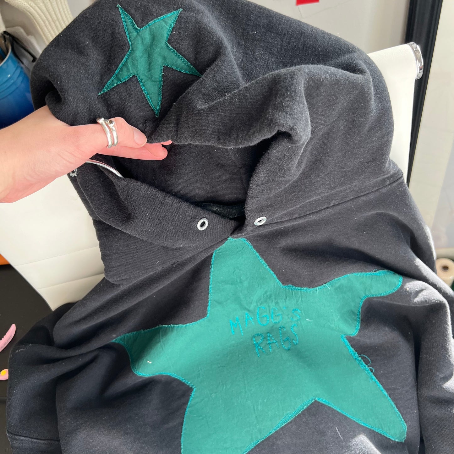 Magg’s Rags star hoodie(Large)