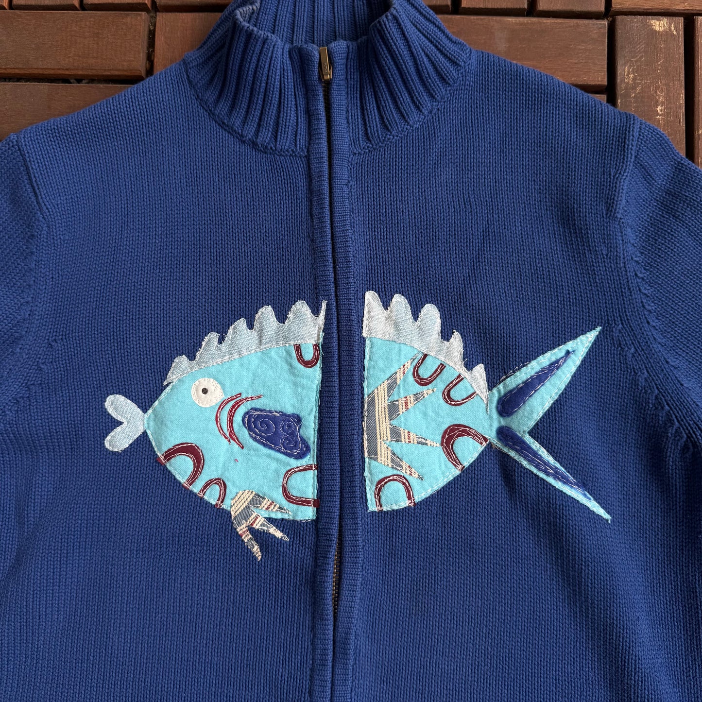 Split front fish zip up(medium)